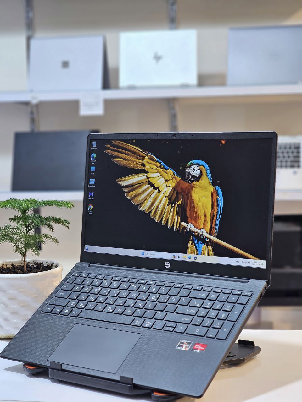 5841274583804658534 HP LAPTOP15 RYZEN3 7320 8GB 256SSD 512GRAPHICلپتاپ اچ پی2023 - Image 1