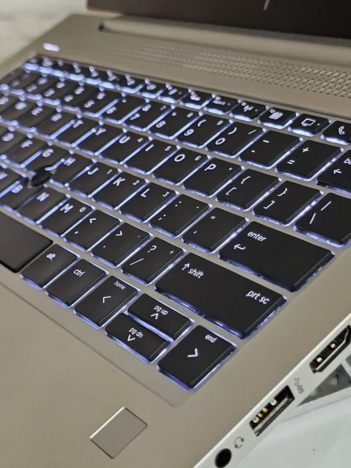 HP 735 G6 RYZEN7-3700PRO 16 256 2GBVGAلپتاپ لمسی - Image 3