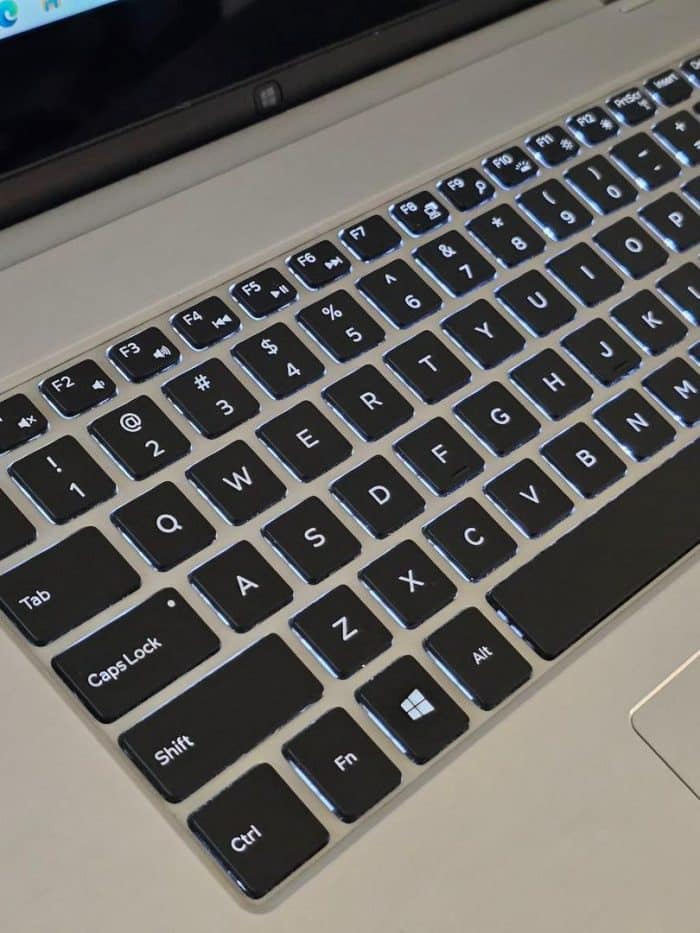 DELL INSPIRON 7558 CORE I7-55000U X360 TOUCH - Image 3