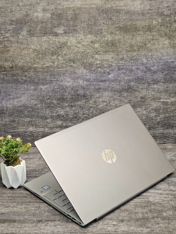 HP PAVILION 15 CORE I5-8250 8GB SSD256 لمسی - Image 3