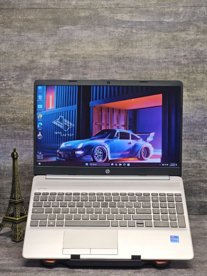 لپ‌تاپ HP 250 G8 | Core i5-1135G7 | Ram 16GB | SSD 512GB | Full HD IPS - Image 2