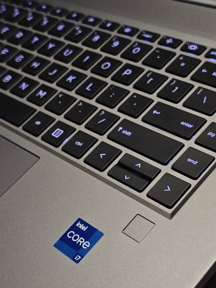 HP ZBook Studio G8 - Image 2