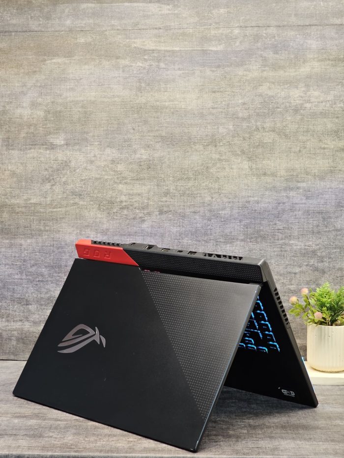 Asus ROG Strix G513QE - Image 3