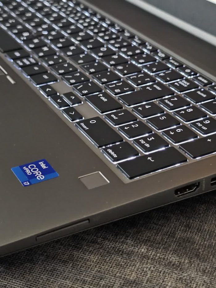 HP ZBook Fury 15 G8 | i7-11850H | 4GB RTX A2000 - Image 5