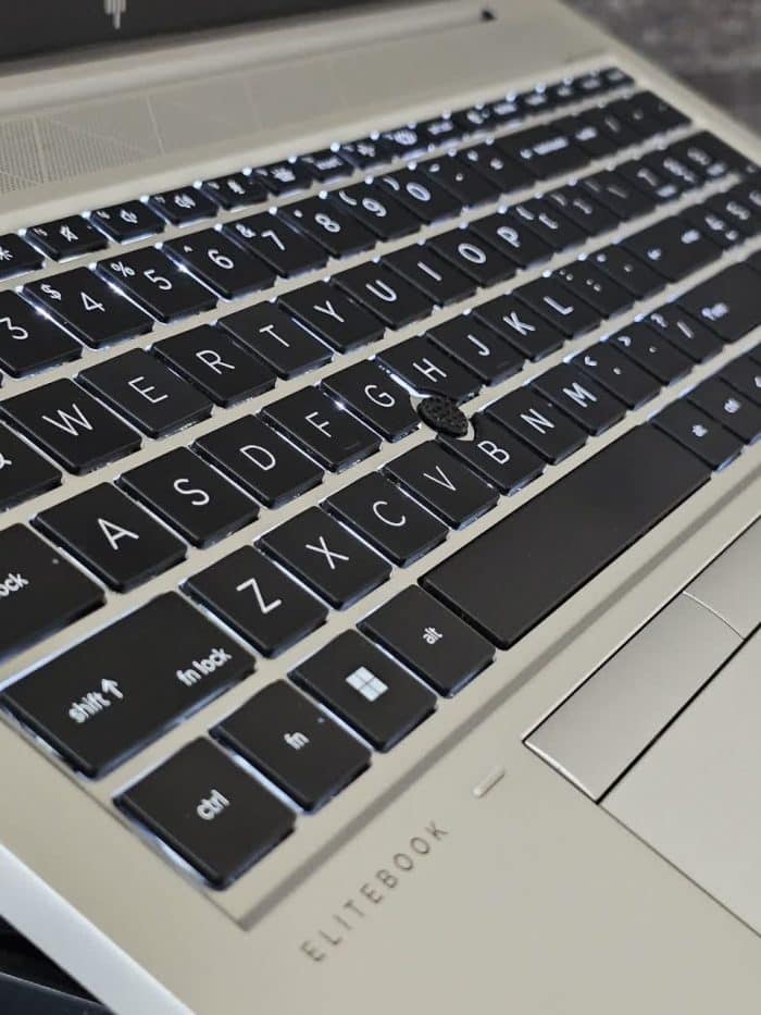 HP EliteBook 850 G8 | i7-1185G7 | لمسی - تصویر 4
